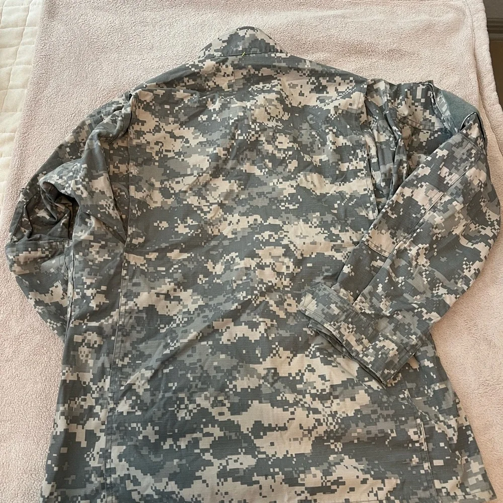 US Army Jacket Mens Small Regular Digital Camo Military Combat Uniform
